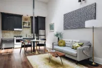 Ulysses Suites, Suite 302