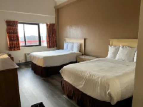 Hilltop Inn & Suites Hotels in Yonkers