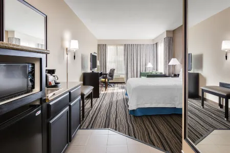 Hampton Inn & Suites Mountain View Отели рядом с достопримечательностью «Гуглплекс»