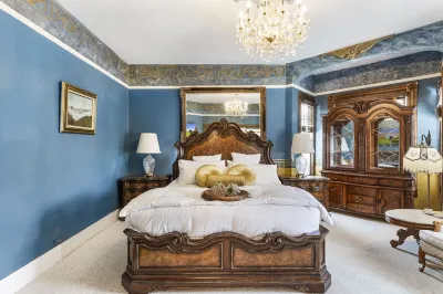 SJ Downtown Victorian Master King Bedroom 2