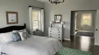 Bluebell Cottage: Luxury Waterfront Home with Private Pier