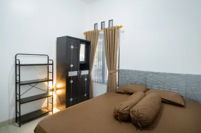 Wistara Guest House Malioboro Yogyakarta Hotell i Bumijo