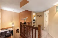 Beautiful Santa Fe Home, Golfer's & Hiker's paradise, 20 minute drive from UofA.