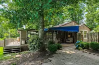 Secluded, stunning 🌊water views 1 mi from beach🏝️☀️