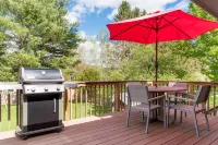 Modern And Spacious Berkshires Retreat 5 bdrm 3 bath
