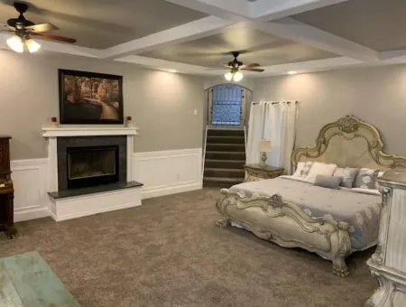 POOL & HOT TUB5bed/3.5bath @ Czarnik Land Отели в г. Logan County