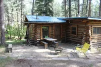 Storybook Cottage in the Heart of the Big Horn Mountains