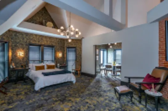 Luxury vacation rental in the heart of Bloomington and the IU campus.