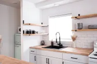 Bridge St Beauty, Brunch & Bars [2 Beds 1 Bath] 大急流城住宿飯店