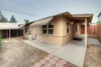 Cozy & Stylish 2BD/1BTH - Great for Long-term Stay