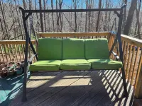 Rose's Cabin - A Rustic Pet-Friendly Cabin in the Woods