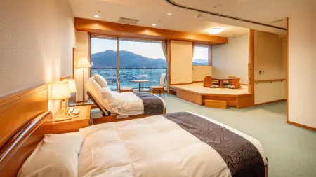 Natural Hot-Spring "HINATA-NO-YADO" NICHINAN MIAYZAKI Отели рядом со станцией JR Obi station