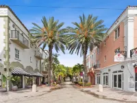 Kasa El Paseo Miami Beach Hotels near 1111