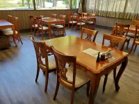 Hotel Furearu Izumi فنادق في أونو