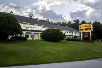 Town & Country Inn & Resort Hotel a 