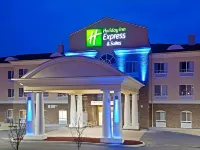 Holiday Inn Express & Suites RICHWOOD - CINCINNATI SOUTH by IHG Hotel a 