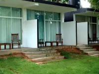 Bridge Hotel Negombo Hotels in Miriswatte