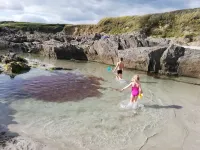 Maison de Caractère Restaurée à 800m de la Plage et 500m Gr34 فنادق في Moelan-sur-Mer