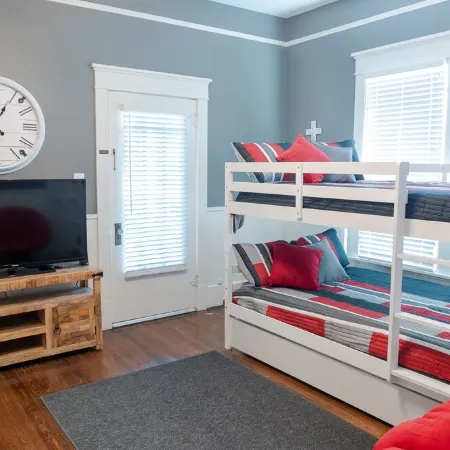 Spacious Country Living Located In The Heart Of Brenham