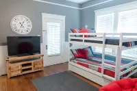 Spacious Country Living Located In The Heart Of Brenham