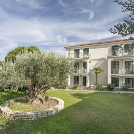 Kyveli Hotel Apartments