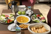 Yasemin kız pansiyon - breakfast
