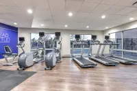 Holiday Inn Express & Suites Moore Các khách sạn ở Moore