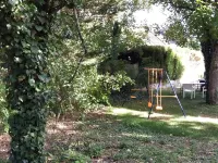 15-person gite with 6 bedrooms and bar area ideal for family reunions!