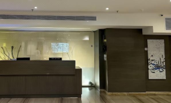 Loren Suites Corniche