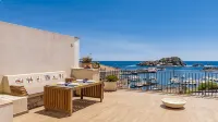 Lachea Seaview Penthouse - Short Lets