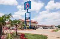 Motel 6 Mesquite, TX - Rodeo - Convention Ctr Hotels in Mesquite