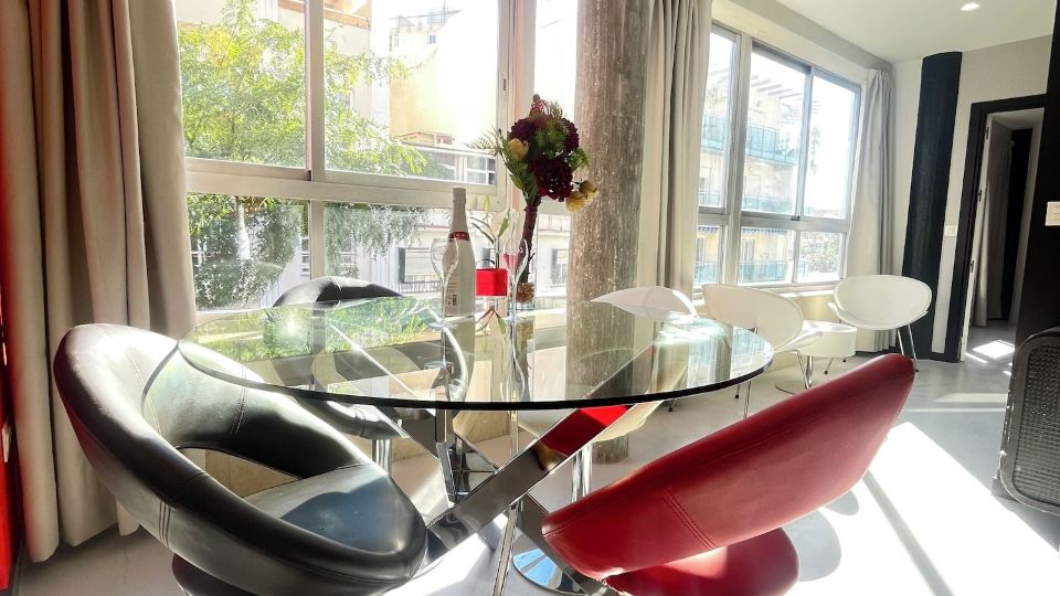 Lahola Glam Suites