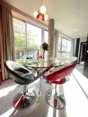 Lahola Glam Suites - parking