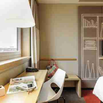 Ibis Orléans Centre Gare Rooms