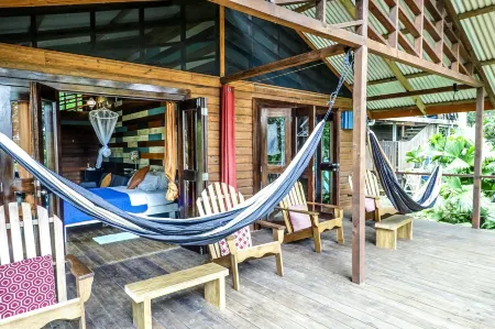 Surf Break at Paunch