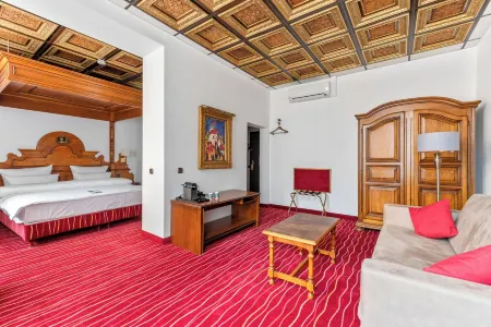 King's Hotel First Отели рядом с достопримечательностью «Мюнхенский технический университет»