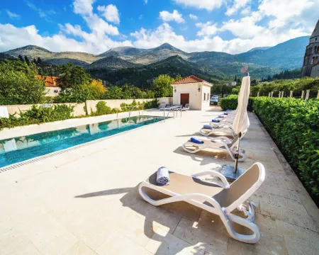 Apartments Villa Riva Hotels in Slano