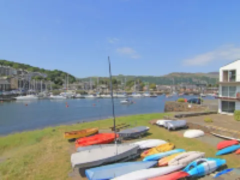 56C South Snowdon Wharf Hotels in Porthmadog