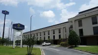 The Paragon of Golden Isles Hotels in Dock Junction