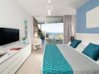 إيسولا بيلا إنفينيتي سويتس Hotels near إيزولا بيلا