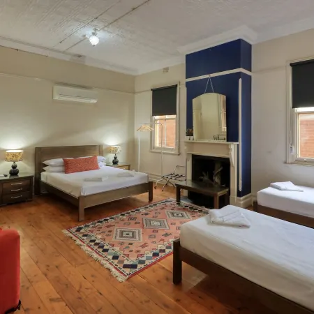 Commercial Travellers House