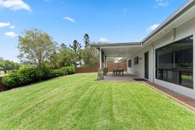 Birds 'n' Bloom Cottages