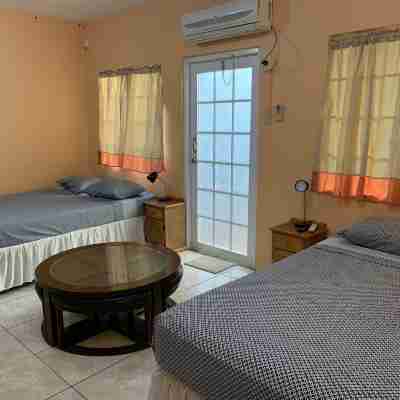 Bagos Eco Retreat & Cafe Rooms