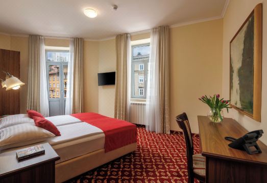 호텔 콘티넨탈 리예카 외관