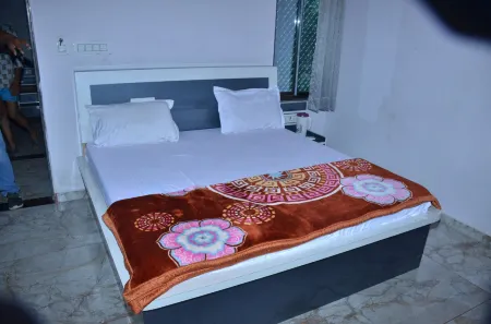 Girdhar Sanwaria Palace Отели рядом с достопримечательностью «khatushyam ji 332602»