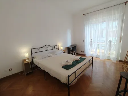 Dock Bay Lodge Hostel Отели в г. Muggia