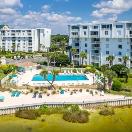 Dolphin Point 103b 2 Bedroom Condo by RedAwning
