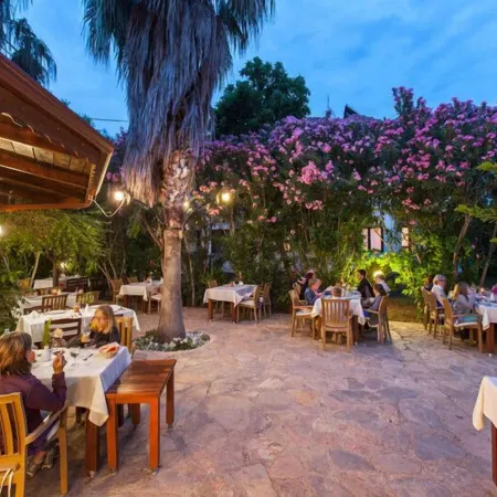 Aida Hotel