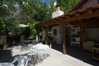 Red Horse Bed and Breakfast