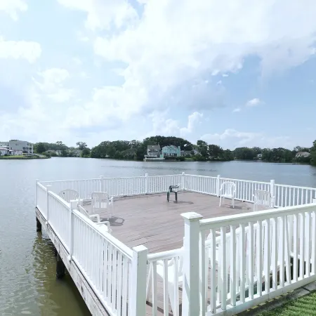 Seashire Inn & Suites